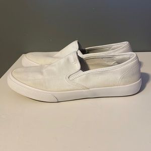 Casual, White slip on, size 8 shoes from Amazon